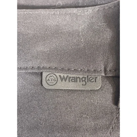 Wrangler ATG Cargo Shorts Mens Size 28 Black Cargo Pockets‎ Performance Outdoors - Picture 11 of 13